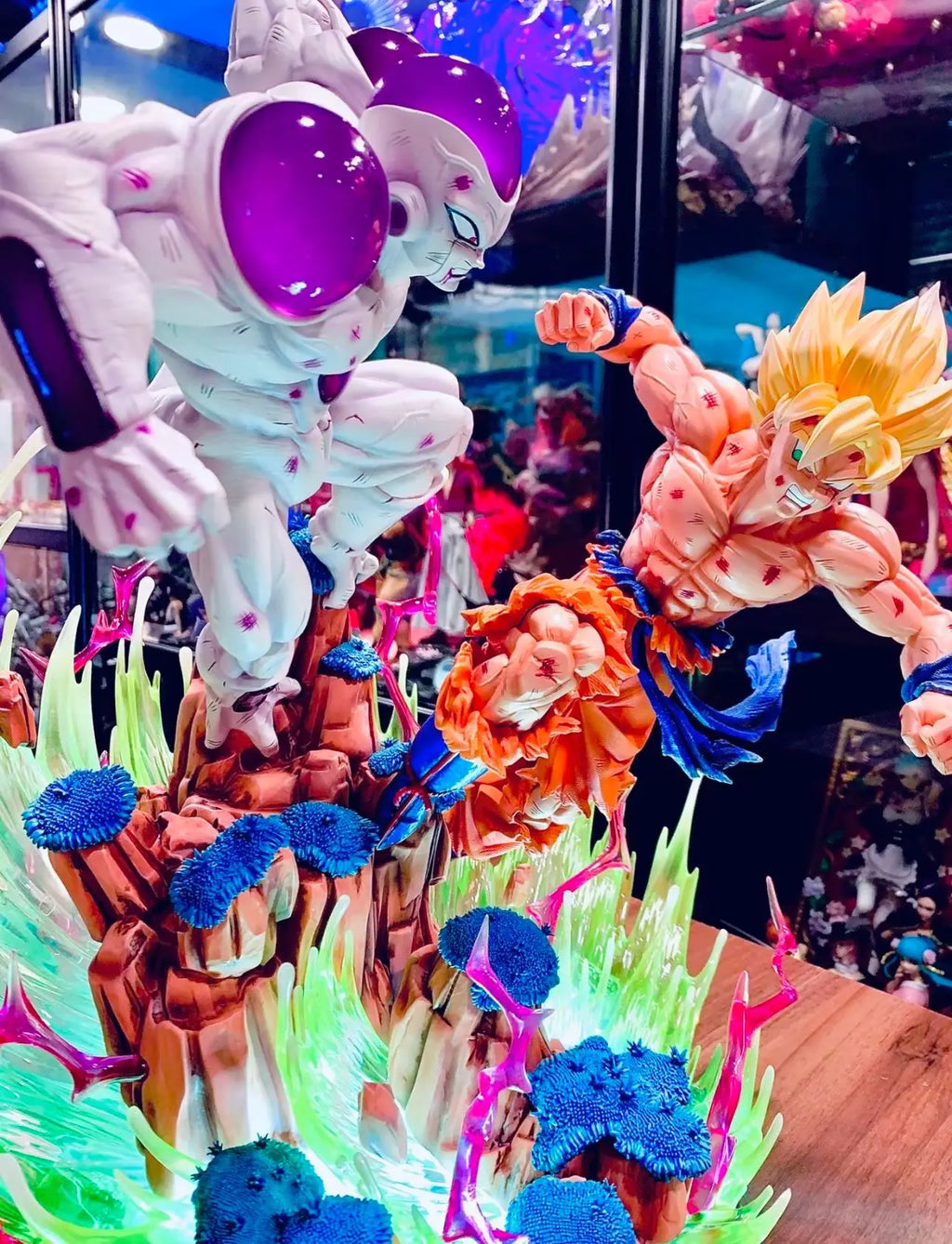 Estátua Colecionador - Goku vs Freeza v2 - Dragon Ball