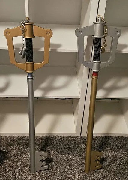 SORA &amp; KING MICKEY Keyblades - Kingdom Hearts