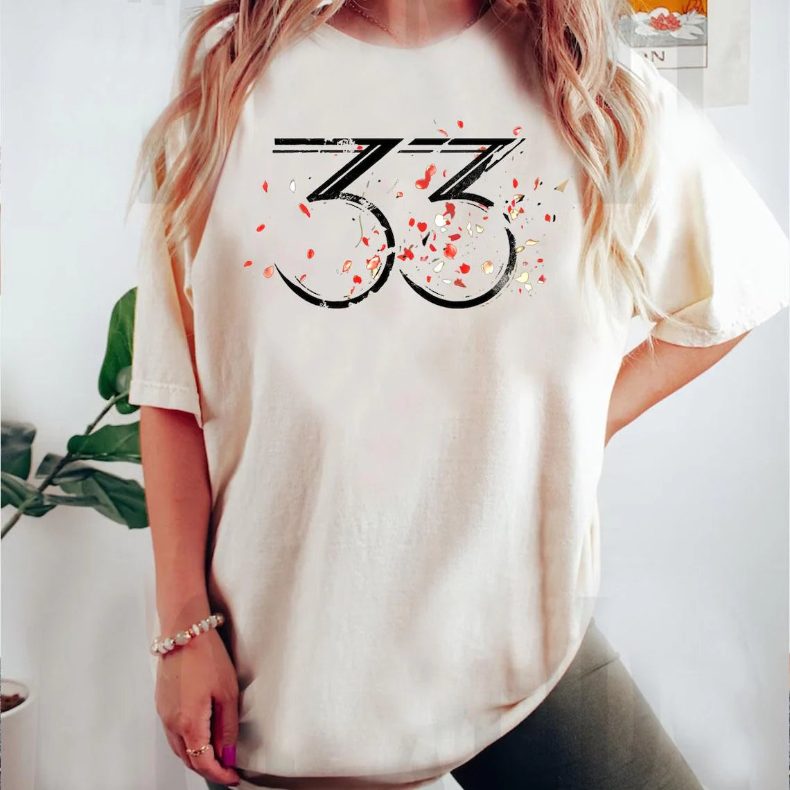 Roupa Clair Obscur: Expedition 33 - T-Shirts Estampa 33