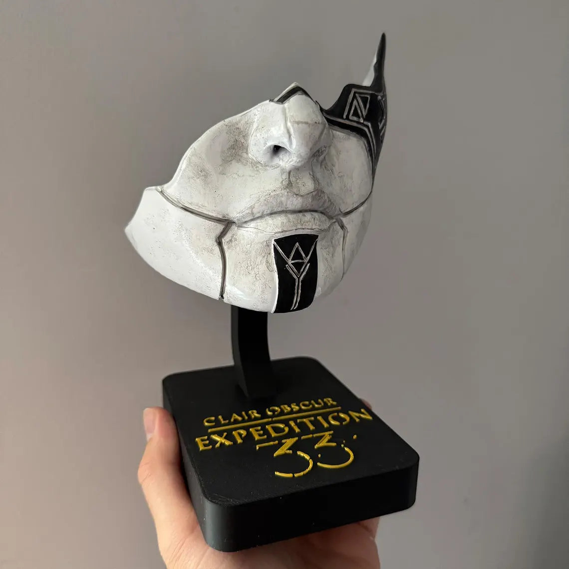 Alicia Replica Mask - Clair Obscur: Expedition 33