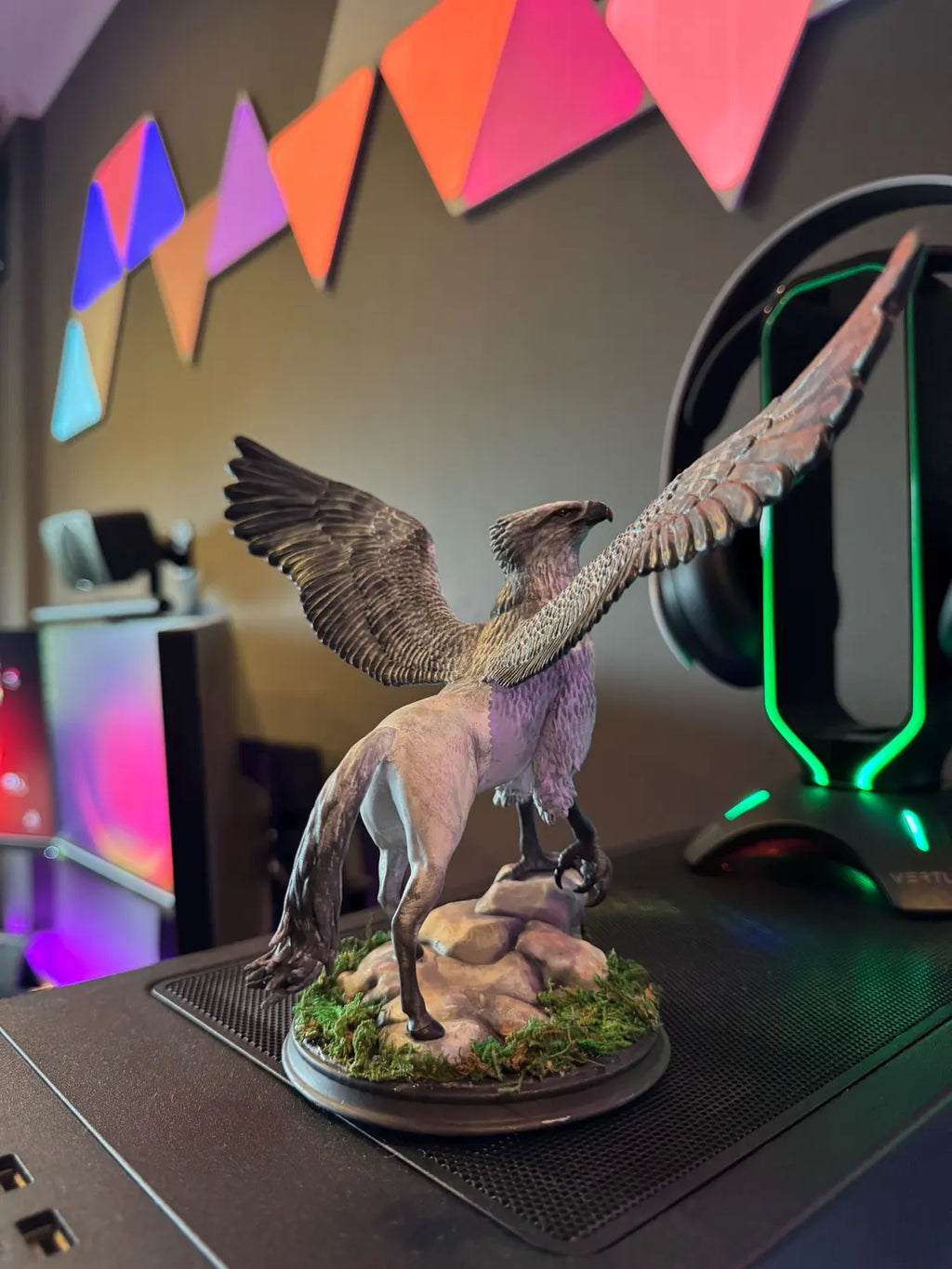 Collector's Statue - Buckbeak the Hippogriff - Harry Potter