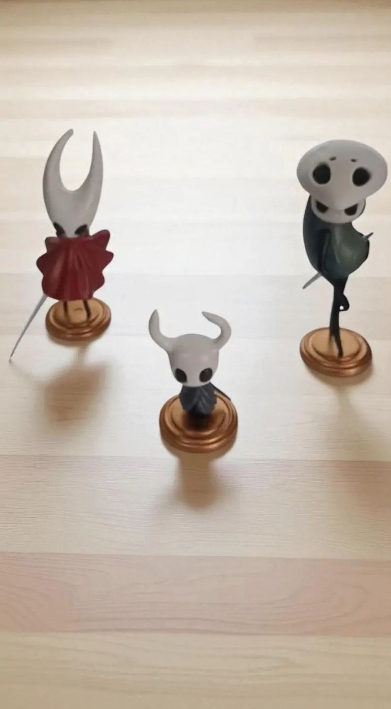 Estátua Colecionador - Conjunto Hollow Knight
