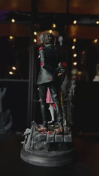 Collector's Statue - Gustave &amp; Sophie - Clair Obscur: Expedition 33